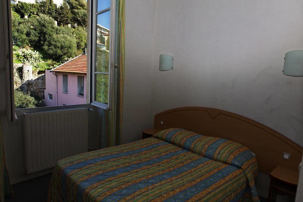 Le Saint Paul Hotel